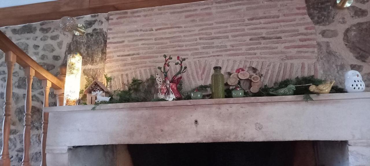 La Mesange Bleue Panzió Écuras Kültér fotó